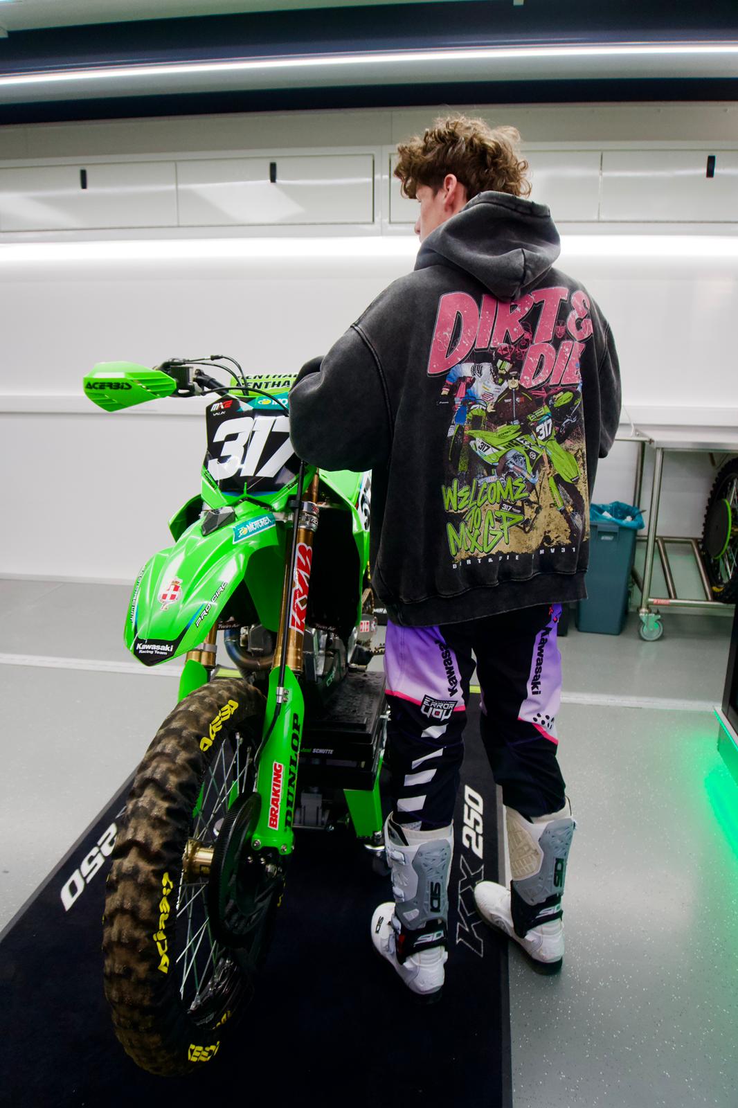 Hoodie Dirt&Die x Mathis Valin - Welcome to MXGP